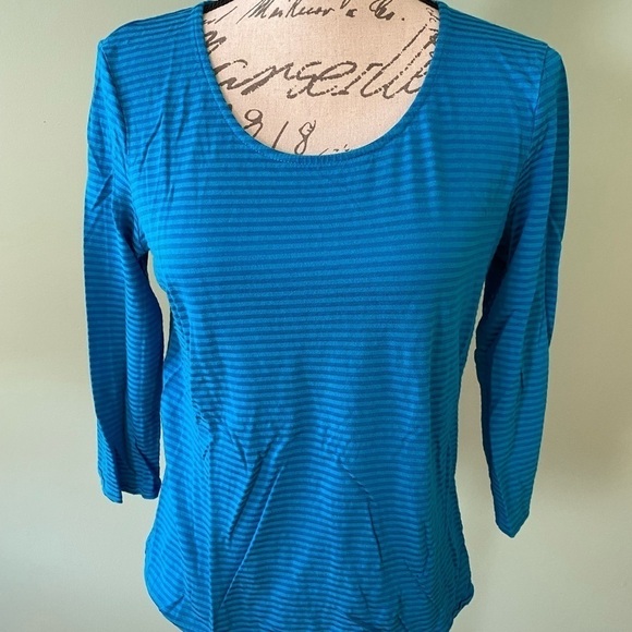 Women’s Blue Striped Chicos Size 1 Top - Picture 1 of 5